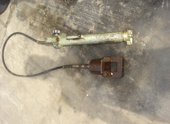 ขายปั๊มไฮดรอลิคมือโยก W.P.700BAR/10000psi