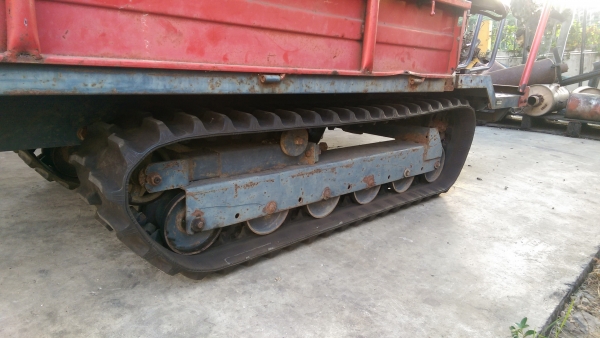 รถดั้มตีนตะขาบ ขนาดเล็ก ของญี่ปุ่น