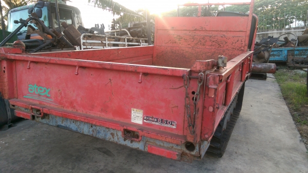 รถดั้มตีนตะขาบ ขนาดเล็ก ของญี่ปุ่น