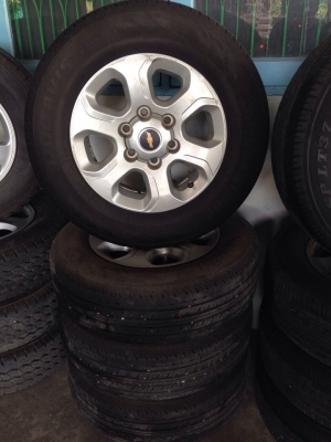 ขายล้อแม็กพร้อมยางติดรถสภาพใหม่เชฟโคโรลาโด,วีโก้แชม,ไทรตัน