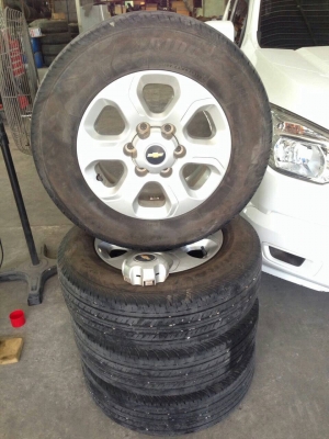 ขายล้อแม็กพร้อมยางติดรถสภาพใหม่เชฟโคโรลาโด,วีโก้แชม,ไทรตัน