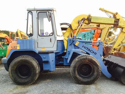 ขาย !!! รถตัก HITACHI LX50-7 รถนอก มีเอกสาร มีเก๋ง สภาพเดิมๆ ขาย !!! รถตัก HITACHI LX50-7 รถนอก มีเอกสาร มีเก๋ง สภาพเดิมๆ