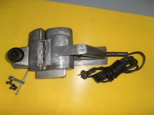 กบไฟฟ้ามากิต้า รุ่น 1600 ราคาถูก