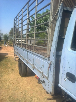 ขาย 6 ล้ออีซูซุ NPR 120 ปี 38 ยาว 4.3 เมตร รถสวยบางเดิมทั้งคันยังไม่เคยทำสี เครื่องเเน่นไม่เยิ้ม มีเเอร์เย็น พวงมาลัยเพาเวอร์ กระบะสวย คอกแบปประปา