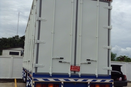 รถบรรทุกหัวลาก FUSO  ติดต่อคุณนริศ 081-733-5156