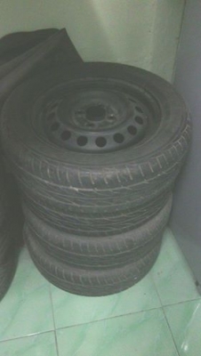 ขายล้ออะไหล่ขอบ14พร้อมยาง4วงขอบ15 2วง ล้อVIGO 2วง