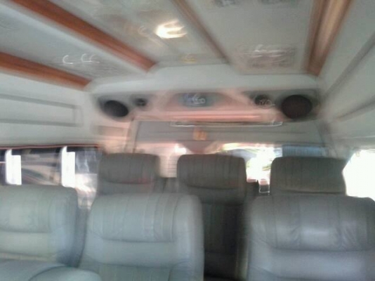 ขายรถตู้  TOYOTA. COMMUTER. D4D ปี  2013 แต่งวีไอแต่งวีไอพีเต็ม ราคา. 799,000 บาท