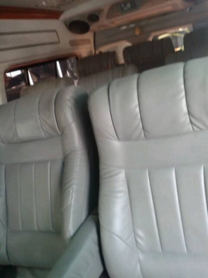 ขายรถตู้  TOYOTA. COMMUTER. D4D ปี  2013 แต่งวีไอแต่งวีไอพีเต็ม ราคา. 799,000 บาท