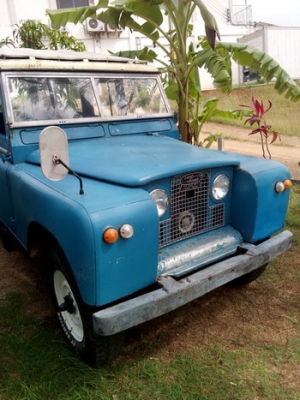 LAND ROVER เครื่องดีเซล มีเกียร์ 4X4 มีทะเบียน