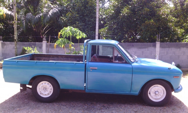 ขายดัสสัน520 เกียร์คอ เครื่องเดิม 1300ซีซ๊