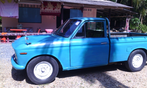 ขายดัสสัน520 เกียร์คอ เครื่องเดิม 1300ซีซ๊