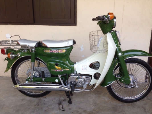 โกดังรถโบราณ c70 c90c100ดรีมคุรุสภาสีขาว รถโอสคูลold school ราคาโรงงาน 30กว่าคันที่รองรับ โกดังรถโบราณ c70 c90c100ดรีมคุรุสภาสีขาว รถโอสคูลold school ราคาโรงงาน 30กว่าคันที่รองรับ