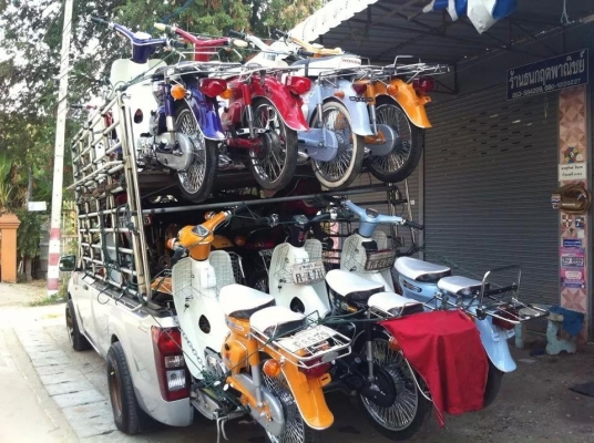 โกดังรถโบราณ c70 c90c100ดรีมคุรุสภาสีขาว รถโอสคูลold school ราคาโรงงาน 30กว่าคันที่รองรับ โกดังรถโบราณ c70 c90c100ดรีมคุรุสภาสีขาว รถโอสคูลold school ราคาโรงงาน 30กว่าคันที่รองรับ