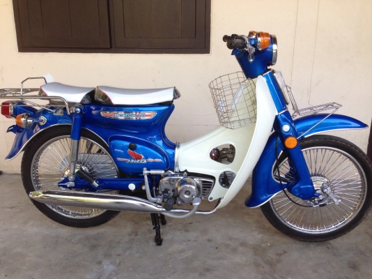 โกดังรถโบราณ c70 c90c100ดรีมคุรุสภาสีขาว รถโอสคูลold school ราคาโรงงาน 30กว่าคันที่รองรับ โกดังรถโบราณ c70 c90c100ดรีมคุรุสภาสีขาว รถโอสคูลold school ราคาโรงงาน 30กว่าคันที่รองรับ