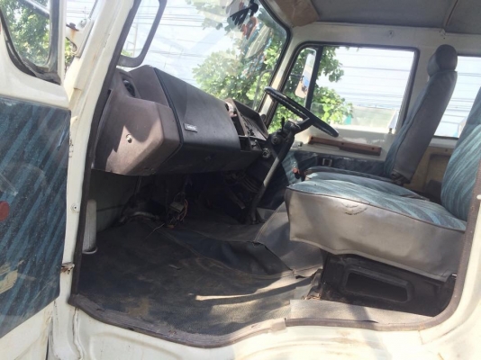 ขาย10ล้อบรรทุกรถเกี่ยวหรือแม๊กโคก็ได้เครื่องHO7Cบรรทุก200สบาย