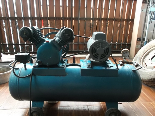 ปั้มลม 100-120 L ใช้งานได้ปกติ มอเตอร์ 1 แรง เสียงเครืองนิ่มๆ 7000