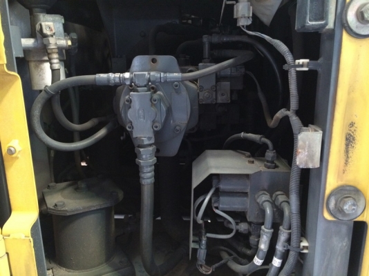 Sumitomo SH120-3 ใบแทร็ค 700mm 5502 ชม. ถึงไทยแล้วครับ ไม่แพง