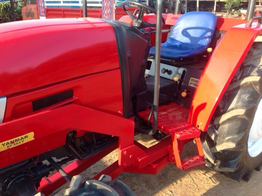 แทรกเตอร์ยันม่า 45 แรง สภาพดีพร้อมใช้งาน มีผานดันหน้า และโรตารี่