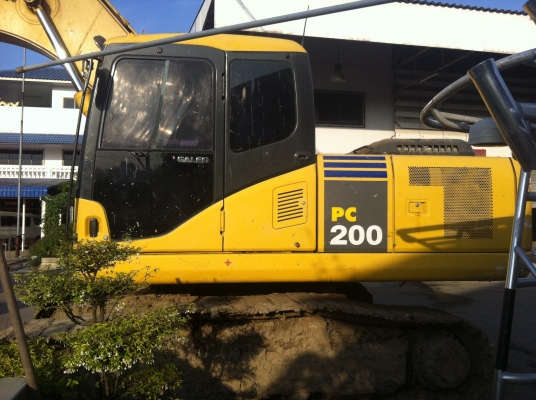 ขายแบคโค pc200รุ่น7