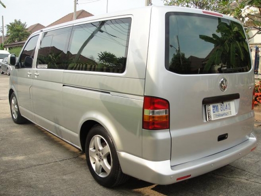 .......ขาย รถตู้โฟล์ค T5 VIP เครื่องVR6 สภาพเดิมๆไม่เคยทำสีวิ่งมา 4หมื่น .....