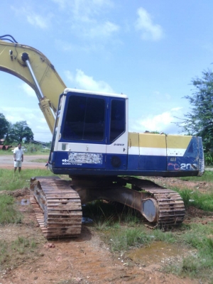 แม็คโฮ KOMATSU 200 รุ่น5 ขาย 730,000 บาท (ศุภากร 081-4252943)