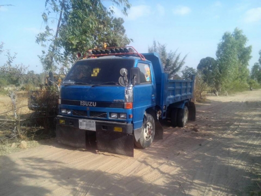 ***ขายแล้วครับขอบคุณ Truck2hand ขาย6ล้อดั้มดิน5คิว ISUZU NPR ประกอบ NPR59L เครื่อง4BG1-125HP เกียร์ROCK เสื้อลาย เครื่องแน่นแรง เกียร์ใหญ่ขาลุย เข้าง่ายไม่มีหลุด ช่วงล่างFหน้า-หลัง คัสซีดีไม่ปะไม่ดาม กระบะดั้มเหล็ก5ตัน3.70ม.ยิงหน้า สภาพดี พื้นดีข้างดีไม่ผ