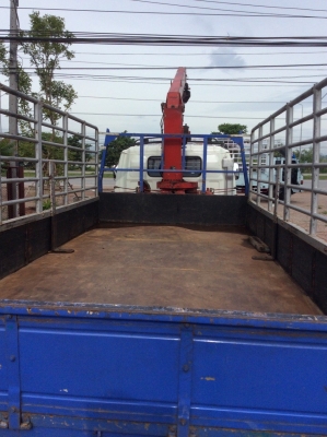 ISUZU 6ล้อติดเครน ห้างแท้ กะบะ4.3ม. ยาว5ม. เครน3ตัน พวงมาลัยพาว์เวอร์ ยางดี ครัทซีสวย ขาย 580,000 บาท(