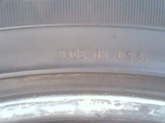 ขายยาง 245/45/20 ปี 11 made in usa คู่ 1500  บาท