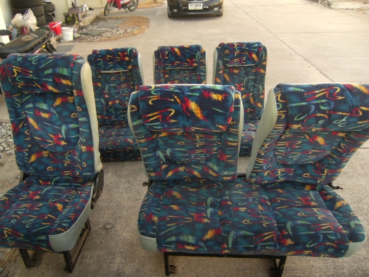 เบาะรถตู้