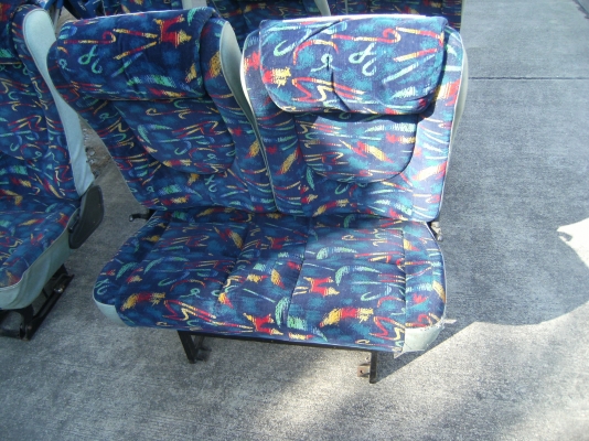 เบาะรถตู้