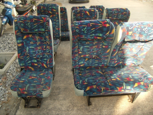 เบาะรถตู้