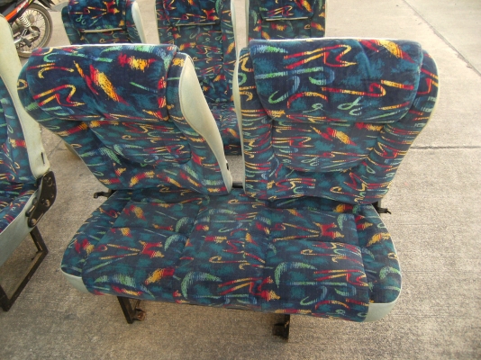 เบาะรถตู้