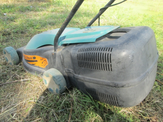 เครื่องตัดหญ้ารถเข็นมือสอง black decker