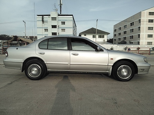 ขาย nissan cefiro a32ปี/2001 ติดแก๊สหัวฉีดlpg เกียร์auto