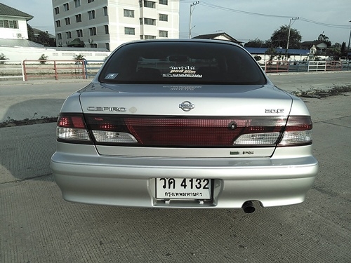 ขาย nissan cefiro a32ปี/2001 ติดแก๊สหัวฉีดlpg เกียร์auto
