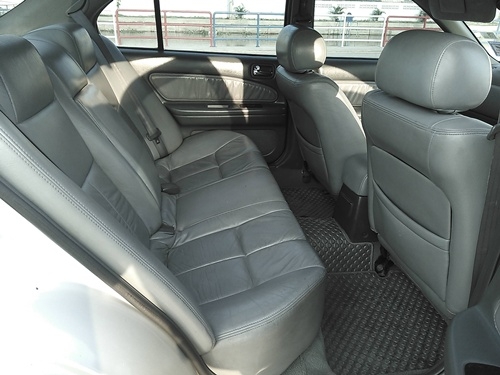 ขาย nissan cefiro a32ปี/2001 ติดแก๊สหัวฉีดlpg เกียร์auto