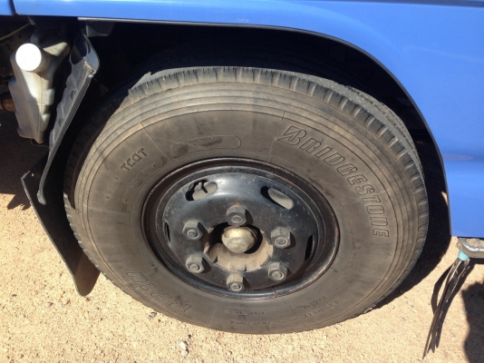 ISUZU NPR ปี 2548 ยาว 5 เมตร เครื่อง 130 แรงเทอร์โบ กะบะคาโก้ คอกเหล็กแป๊ปน้ำ ISUZU NPR ปี 2548 ยาว 5 เมตร เครื่อง 130 แรงเทอร์โบ กะบะคาโก้ คอกเหล็กแป๊ปน้ำ