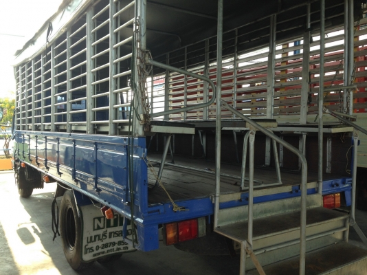 ISUZU NPR ปี 2548 ยาว 5 เมตร เครื่อง 130 แรงเทอร์โบ กะบะคาโก้ คอกเหล็กแป๊ปน้ำ ISUZU NPR ปี 2548 ยาว 5 เมตร เครื่อง 130 แรงเทอร์โบ กะบะคาโก้ คอกเหล็กแป๊ปน้ำ