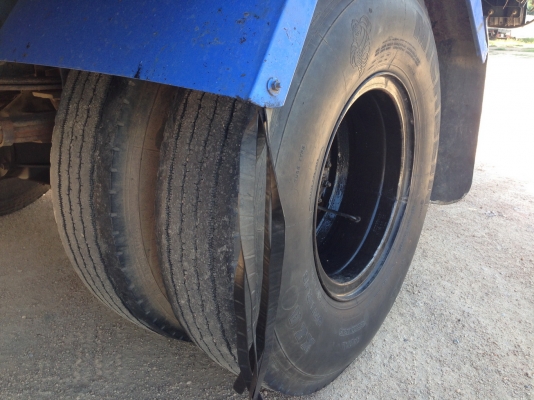 ISUZU NPR ปี 2548 ยาว 5 เมตร เครื่อง 130 แรงเทอร์โบ กะบะคาโก้ คอกเหล็กแป๊ปน้ำ ISUZU NPR ปี 2548 ยาว 5 เมตร เครื่อง 130 แรงเทอร์โบ กะบะคาโก้ คอกเหล็กแป๊ปน้ำ