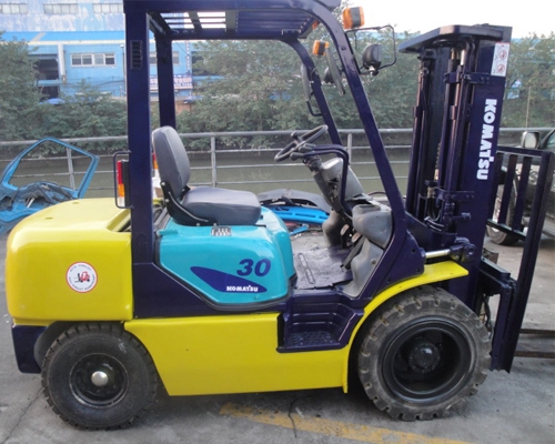 KOMATSU FD30-14