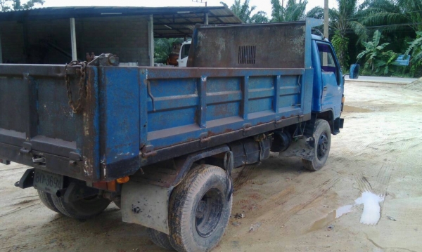 ขายรถบรรทุก 6 ล้อดัมพ์ TOYOTA BU91 เครื่อง 14B 115 แรงม้าปี 2536 ราคา 280000