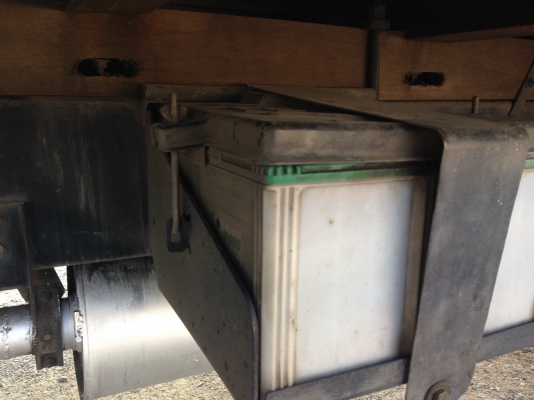 ISUZU FRR 210 ปี 2554 ยาว 5.60 เมตร เครื่อง 210 แรง