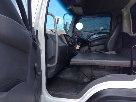 ISUZU FRR 210 ปี 2554 ยาว 5.60 เมตร เครื่อง 210 แรง