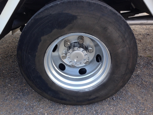 ISUZU FRR 210 ปี 2554 ยาว 5.60 เมตร เครื่อง 210 แรง