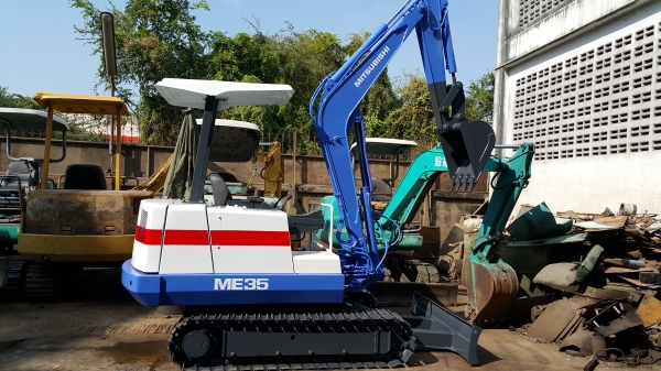 รถขุด MITSUBISHI รุ่น ME35 แทร็กเหล็ก มือสองญี่ปุ่น