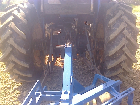 ขายรถไถฟอดร์   T S   90  นิวฮอนแลน ปี 04  ดํันหน้า kHL หาง 7 เล่มทะเบียน