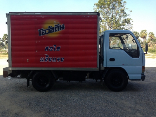 ISUZU NKR หัวการ์ตูน 4 ล้อ ยาว 3.10 เมตร รถออกห้าง ปี 41 เครื่อง 88 แรง ISUZU NKR หัวการ์ตูน 4 ล้อ ยาว 3.10 เมตร รถออกห้าง ปี 41 เครื่อง 88 แรง