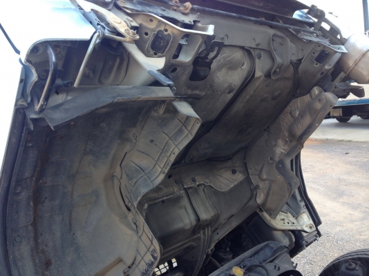 ISUZU NKR หัวการ์ตูน 4 ล้อ ยาว 3.10 เมตร รถออกห้าง ปี 41 เครื่อง 88 แรง ISUZU NKR หัวการ์ตูน 4 ล้อ ยาว 3.10 เมตร รถออกห้าง ปี 41 เครื่อง 88 แรง