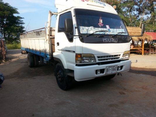 รถหกล้อมือสองรถ Isuzu