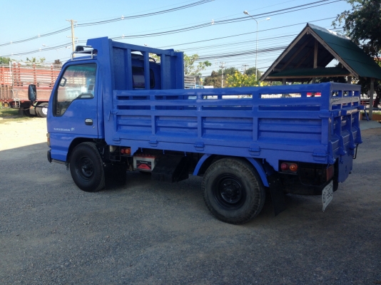 ISUZU NKR หัวน้ำเงิน 4 ล้อ ยาว 3.10 เมตร รถออกห้าง ปี 48 เครื่อง 100 แรงเทอร์โบ